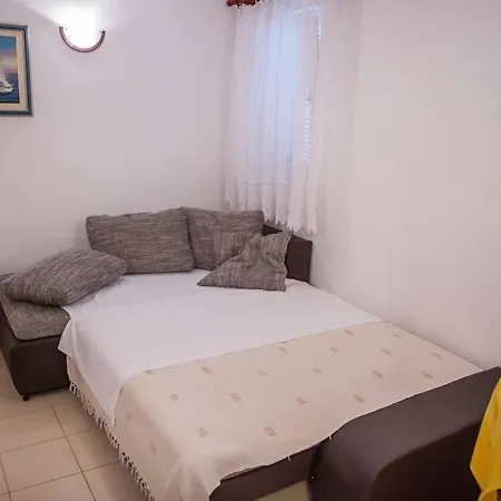 דירה In Rogoznica With Terrace, Air Conditioning, Wi-fi, Washing Machine רוגוזניצה